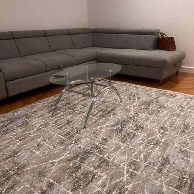 Rental of a spacious 2-room apartment, 67 m², in the city center of Belgrade, Serbia